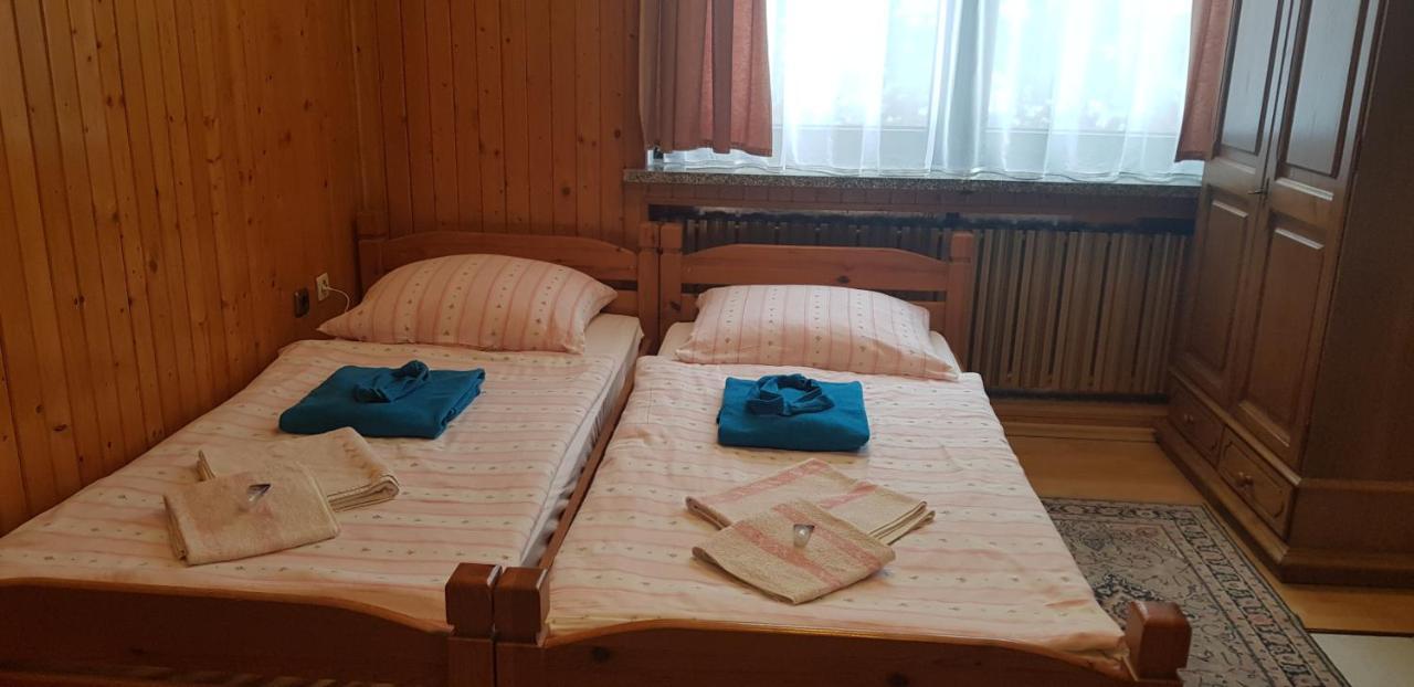 Eden Szczyrk Bed and Breakfast Buitenkant foto