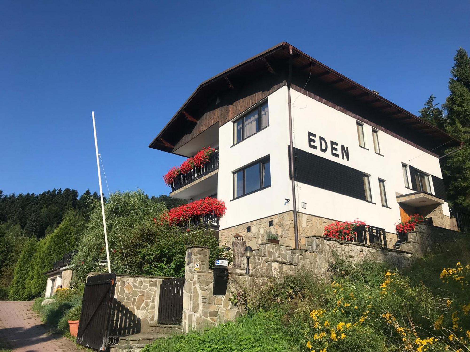 Eden Szczyrk Bed and Breakfast Buitenkant foto